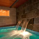 In Spain With Private Pool & Garden 别墅
