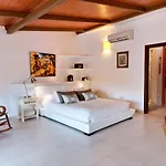 In Spain With Private Pool & Garden 因赫尼奥