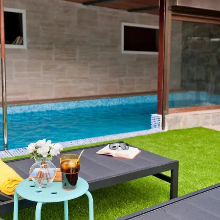 וילה In Spain With Private Pool & Garden אינחניו